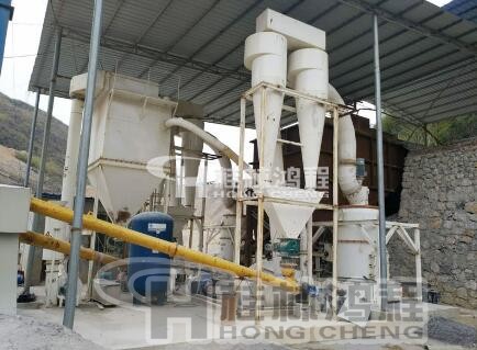 桂林鴻程蛇紋石雷蒙磨粉機 HCQ磨粉機.jpg