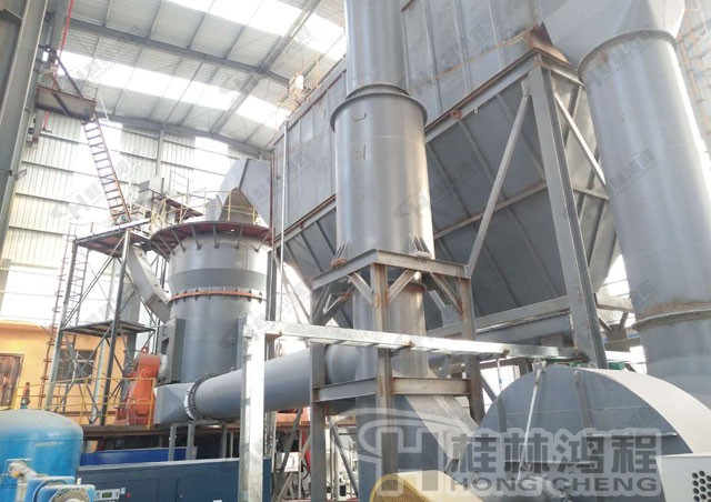 鈉長(zhǎng)石磨粉機(jī) 鈉長(zhǎng)石磨粉機(jī),超細(xì)磨粉機(jī),立式磨粉機(jī),長(zhǎng)石磨粉機(jī),長(zhǎng)石磨粉設(shè)備